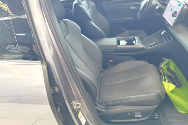 Used BYD Qin L 2025 EV 545KM Beyond Version Right Front Seat