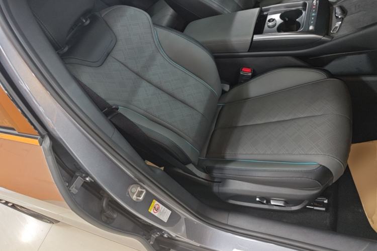 Used BYD Qin L 2025 EV 545KM Excellence Edition Right Front Seat