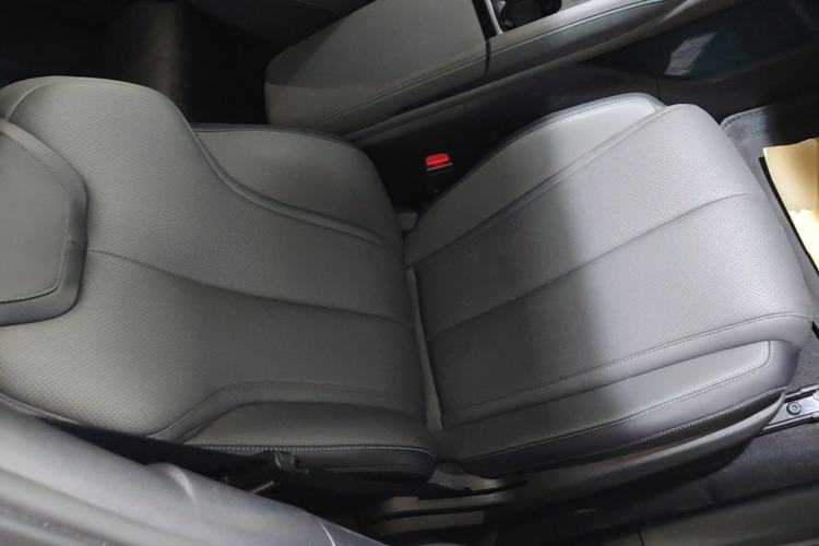 Used BYD Qin L 2025 DM-i Smart Drive 120KM Leading Model Right Front Seat