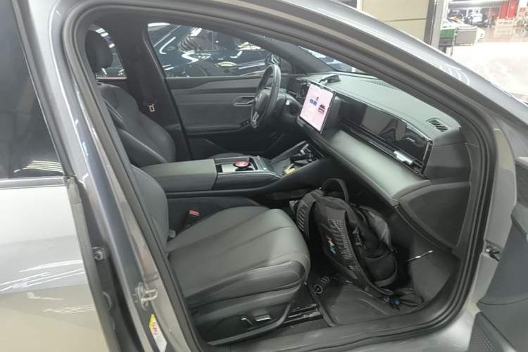 Used BYD Qin L 2025 EV 545KM Beyond Version Right Front Seat