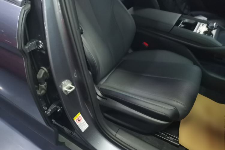 Used BYD Qin L 2025 DM-i Smart Drive 80KM Leading Model Right Front Seat