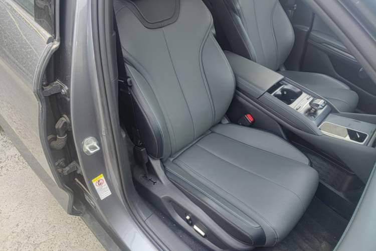 Used BYD Qin L 2025 DM-i Smart Drive 120KM Superior Model Right Front Seat