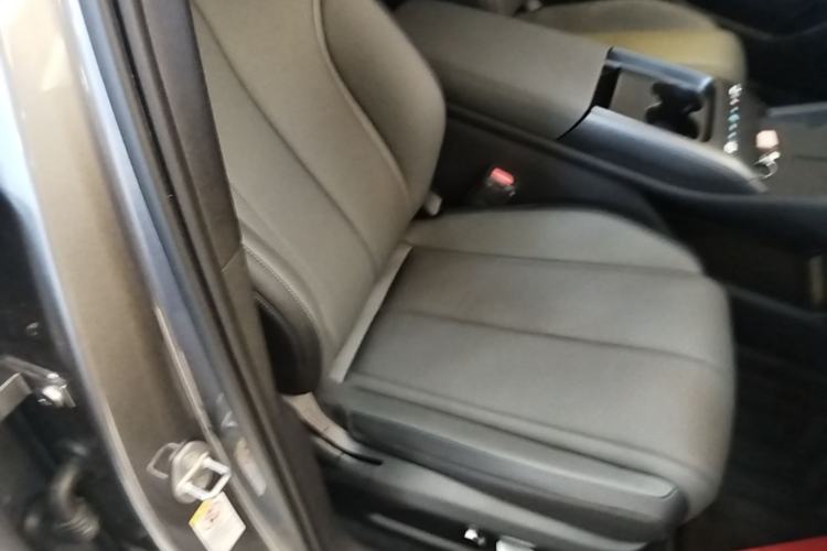 Used BYD Qin L 2025 EV 545KM Beyond Version Right Front Seat