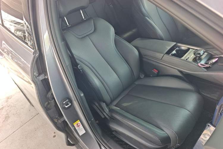 Used BYD Qin L 2025 DM-i Smart Drive 80KM Leading Model Right Front Seat