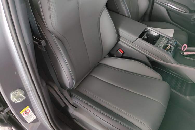 Used BYD Qin L 2025 DM-i Smart Drive 80KM Leading Model Right Front Seat