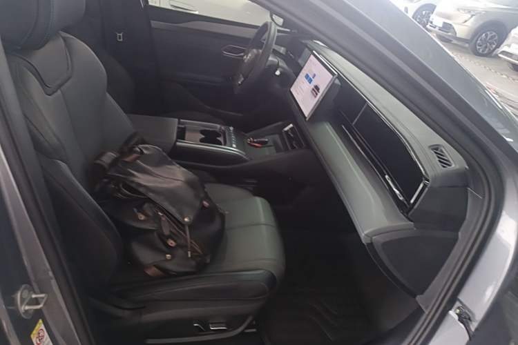 Used BYD Qin L 2025 EV 545KM Beyond Version Right Front Seat