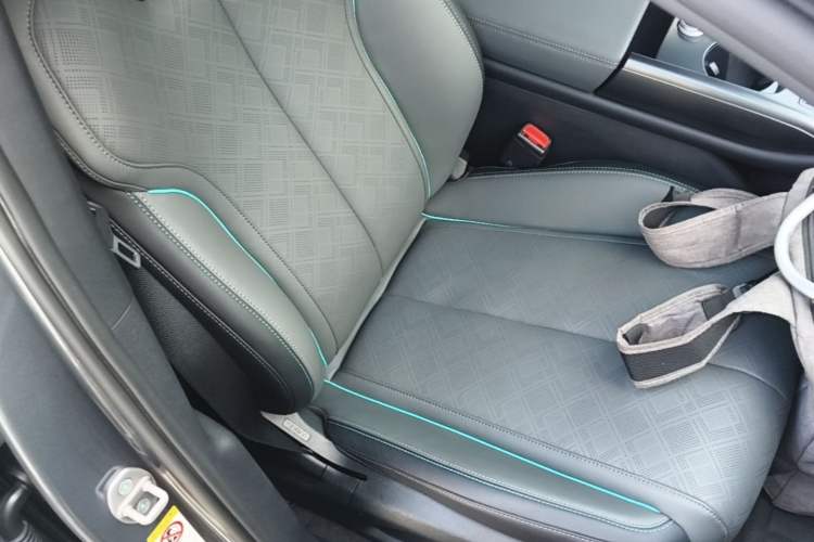 Used BYD Qin L 2025 EV 545KM Excellence Edition Right Front Seat
