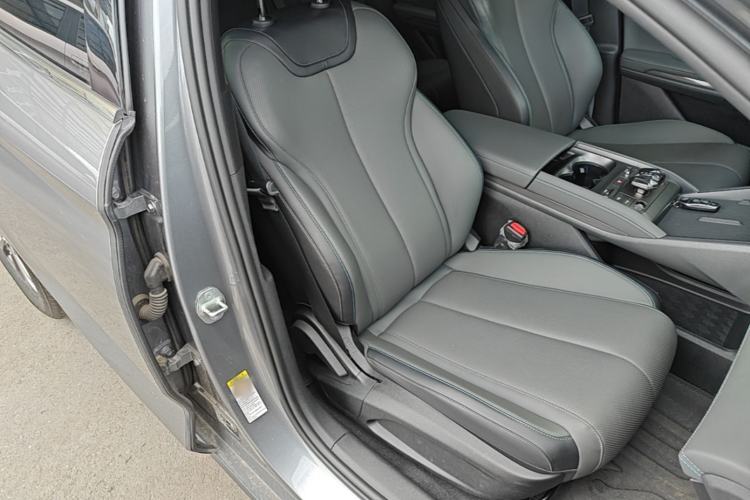 Used BYD Qin L 2025 DM-i Smart Drive 80KM Leading Model Right Front Seat