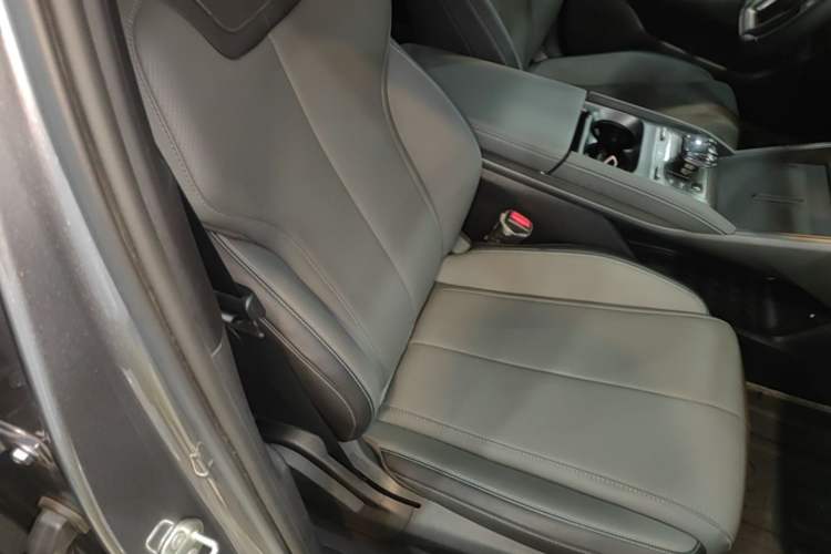 Used BYD Qin L 2025 DM-i Smart Drive 80KM Leading Model Right Front Seat