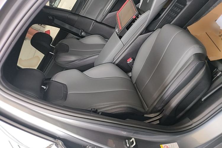 Used BYD Qin L 2025 DM-i Smart Drive 80KM Leading Model Right Front Seat