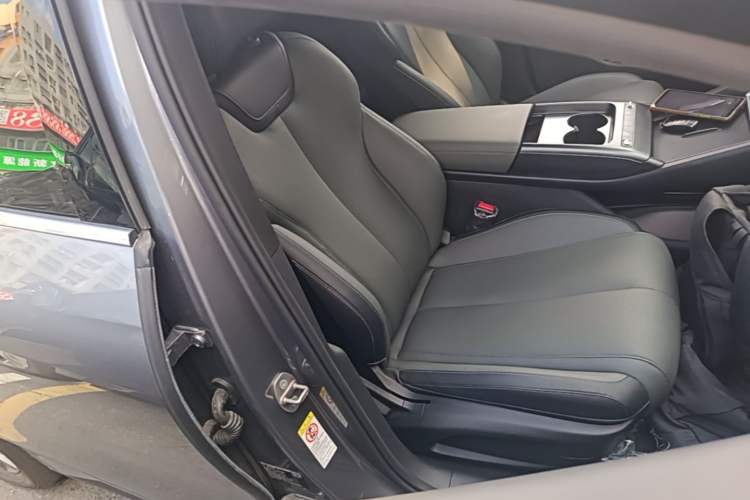 Used BYD Qin L 2025 EV 470KM Leading Edition Right Front Seat