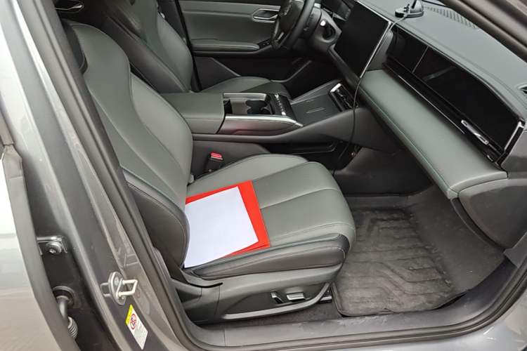 Used BYD Qin L 2025 EV 545KM Beyond Version Right Front Seat