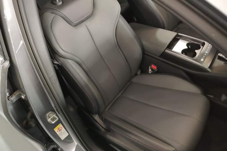 Used BYD Qin L 2025 EV 545KM Beyond Version Right Front Seat