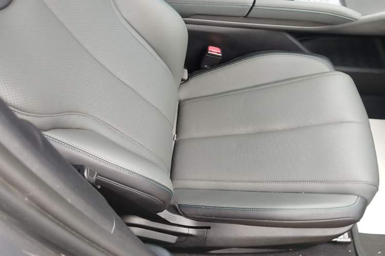 Used BYD Qin L 2025 DM-i Smart Drive 80KM Leading Model Right Front Seat