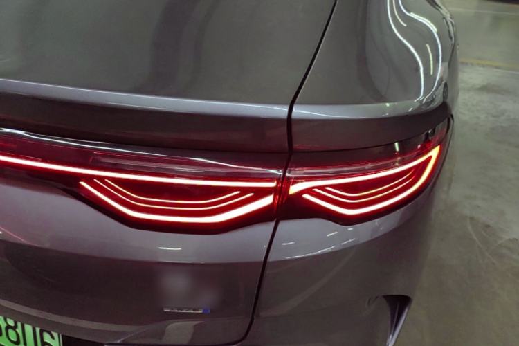 Used BYD Qin L 2025 EV 470KM Leading Edition Right Rear Taillight