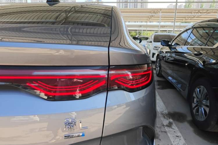 Used BYD Qin L 2025 EV 545KM Excellence Edition Right Rear Taillight
