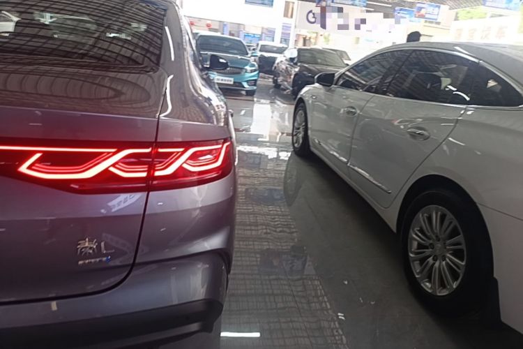 Used BYD Qin L 2025 DM-i Smart Drive 80KM Leading Model Right Rear Taillight