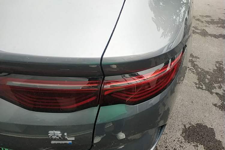 Used BYD Qin L 2025 EV 470KM Leading Edition Right Rear Taillight