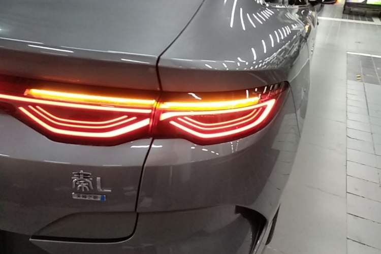 Used BYD Qin L 2025 EV 545KM Excellence Edition Right Rear Taillight