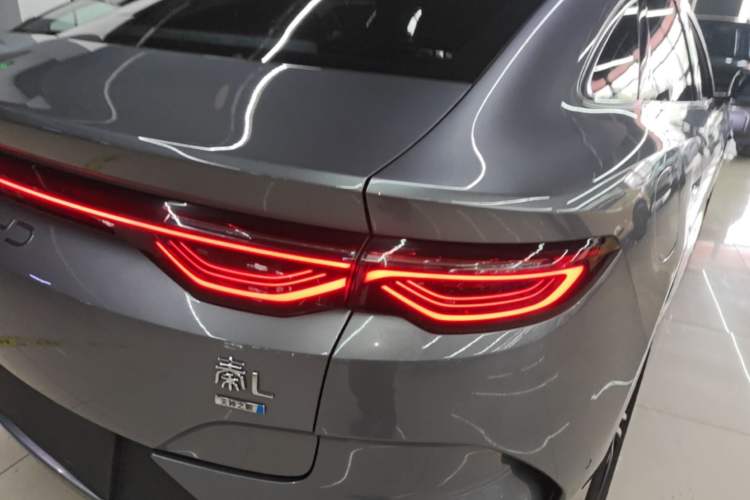 Used BYD Qin L 2025 EV 545KM Excellence Edition Right Rear Taillight