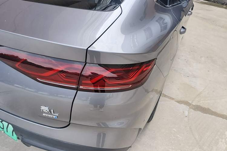Used BYD Qin L 2025 DM-i Smart Drive 120KM Leading Model Right Rear Taillight