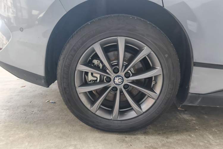 Used BYD Qin L 2025 EV 470KM Leading Edition Right Rear Wheel Hub