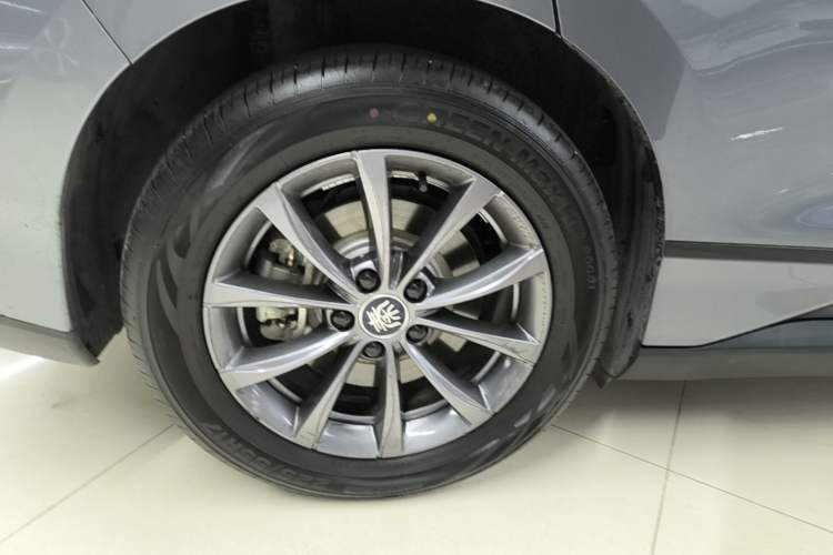 Used BYD Qin L 2025 EV 545KM Beyond Version Right Rear Wheel Hub