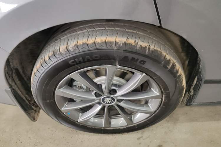 Used BYD Qin L 2025 EV 470KM Leading Edition Right Rear Wheel Hub