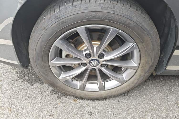 Used BYD Qin L 2025 EV 545KM Beyond Version Right Rear Wheel Hub