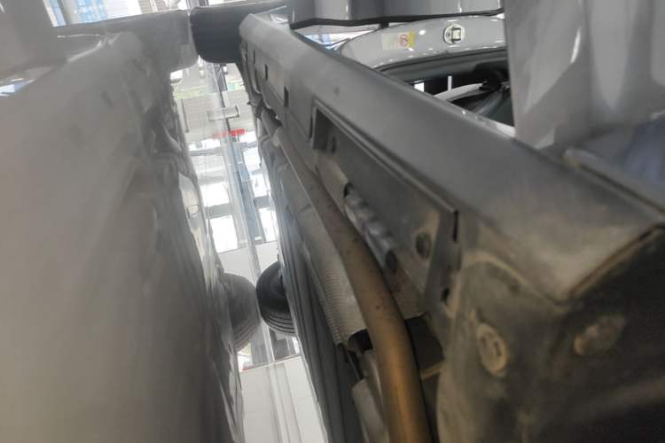 Used BYD Qin L 2025 DM-i Smart Drive 120KM Superior Model Right Side Sill