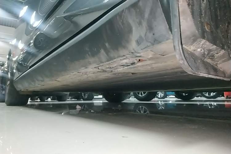 Used BYD Qin L 2025 EV 545KM Beyond Version Right Side Sill