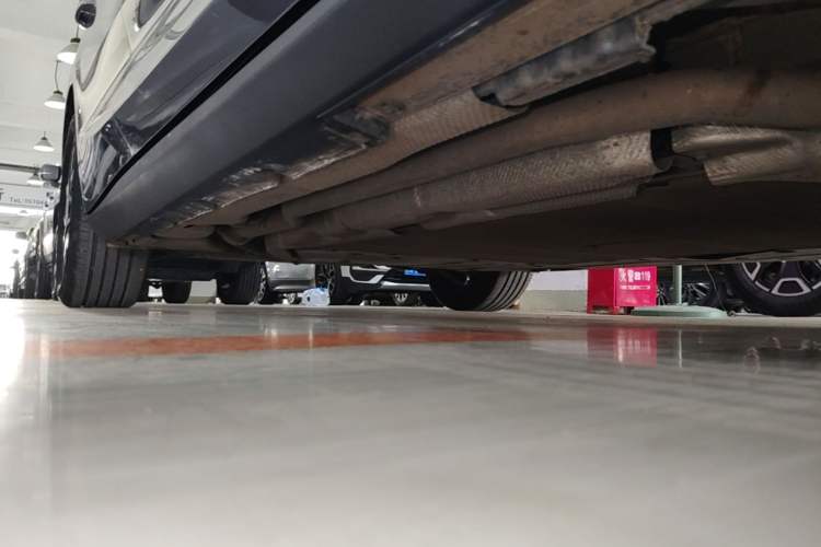 Used BYD Qin L 2025 DM-i Smart Drive 120KM Leading Model Right Side Sill