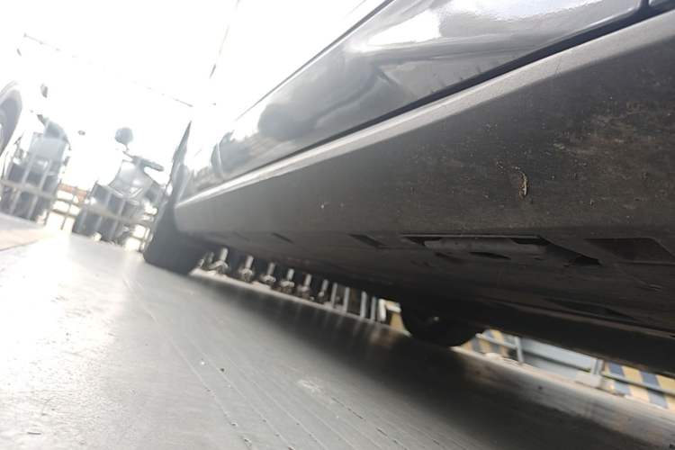 Used BYD Qin L 2025 EV 470KM Leading Edition Right Side Sill