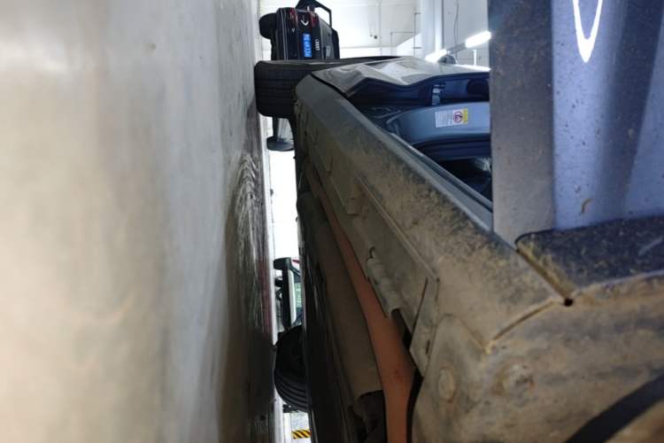 Used BYD Qin L 2025 DM-i Smart Drive 80KM Superior Model Right Side Sill