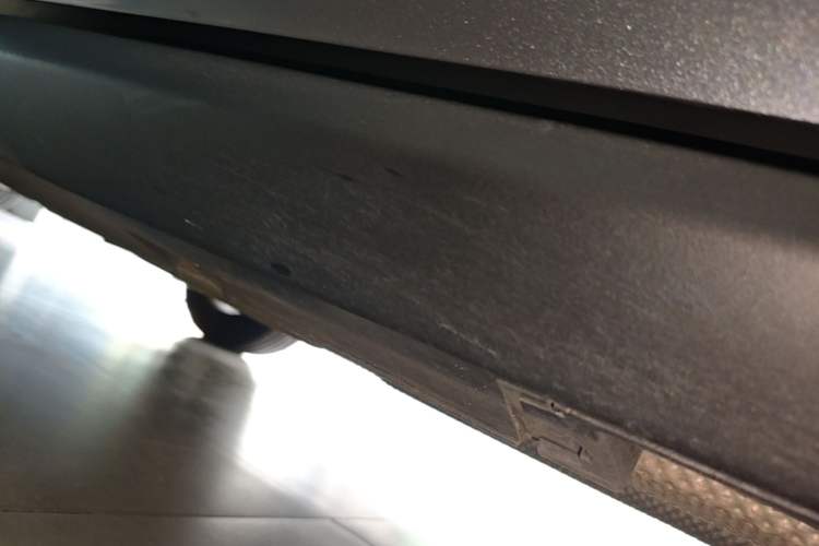 Used BYD Qin L 2025 DM-i Smart Drive 80KM Leading Model Right Side Sill