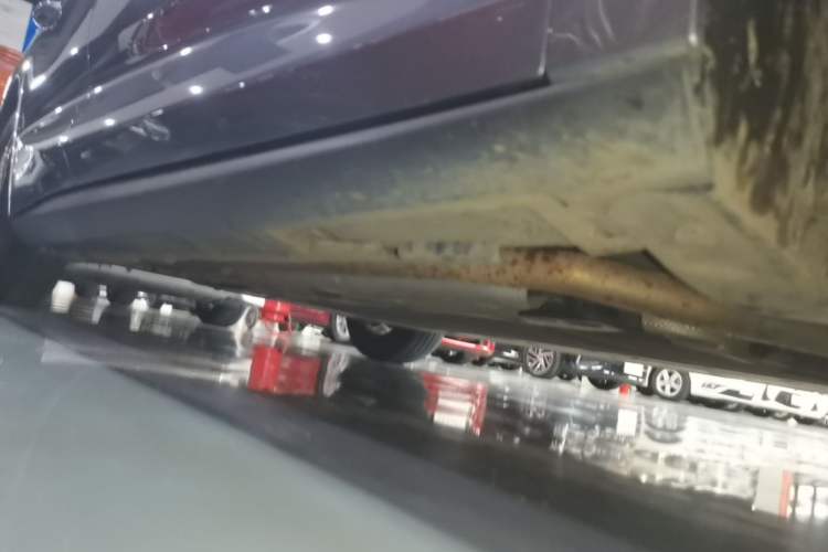 Used BYD Qin L 2025 DM-i Smart Drive 80KM Leading Model Right Side Sill