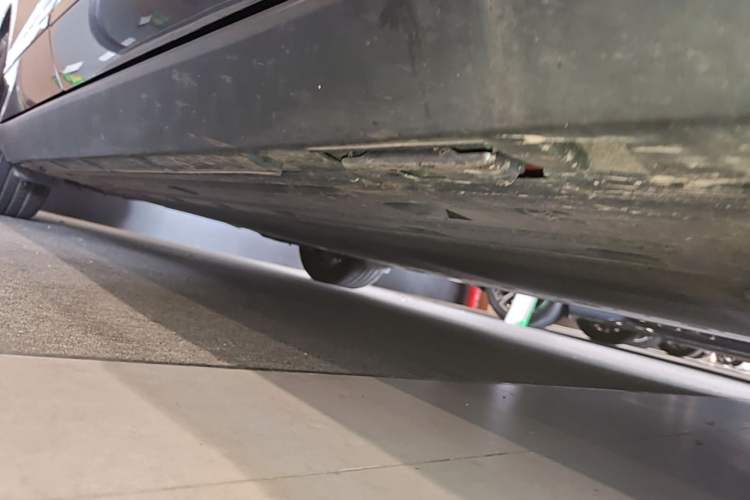 Used BYD Qin L 2025 EV 545KM Beyond Version Right Side Sill