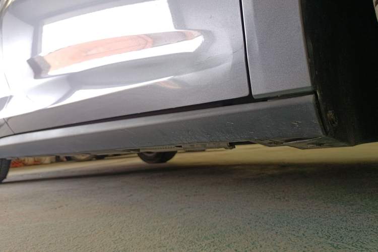 Used BYD Qin L 2025 DM-i Smart Drive 80KM Superior Model Right Side Sill