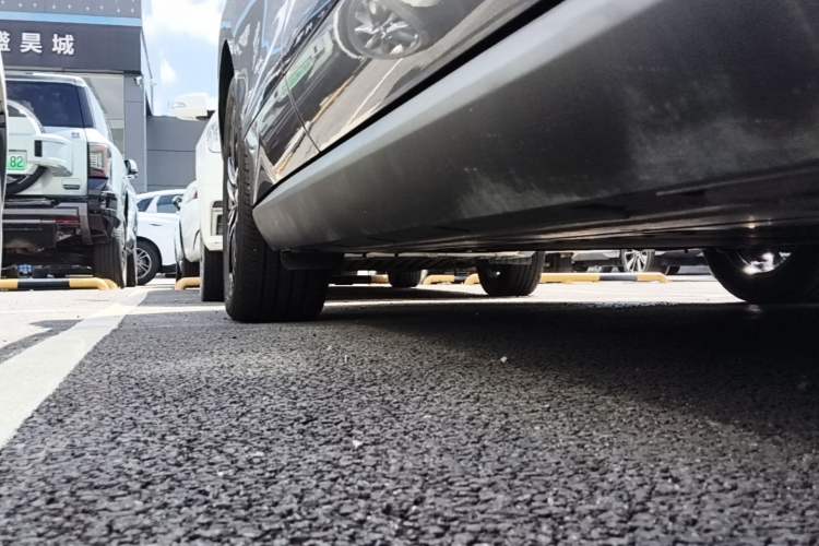 Used BYD Qin L 2025 EV 545KM Excellence Edition Right Side Sill