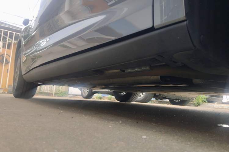 Used BYD Qin L 2025 DM-i Smart Drive 80KM Leading Model Right Side Sill