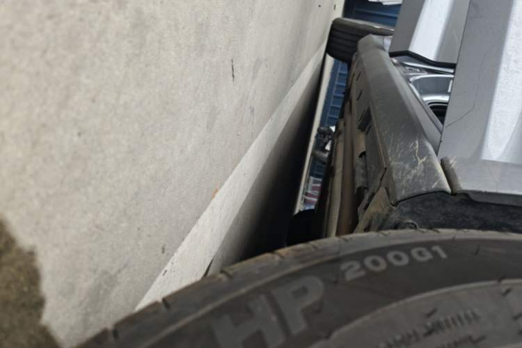 Used BYD Qin L 2025 DM-i Smart Drive 120KM Leading Model Right Side Sill