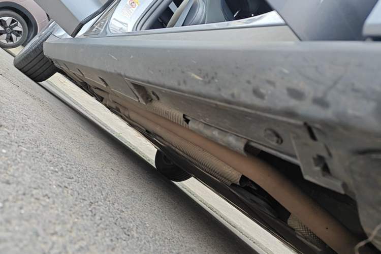 Used BYD Qin L 2025 DM-i Smart Drive 80KM Leading Model Right Side Sill