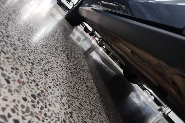 Used BYD Qin L 2025 DM-i Smart Drive 120KM Superior Model Right Side Sill