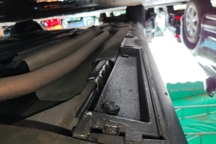 Used BYD Qin L 2025 DM-i Smart Drive 80KM Superior Model Right Side Sill