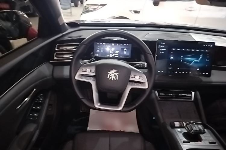 Used BYD Qin L 2025 DM-i Smart Drive 120KM Superior Model Steering Wheel
