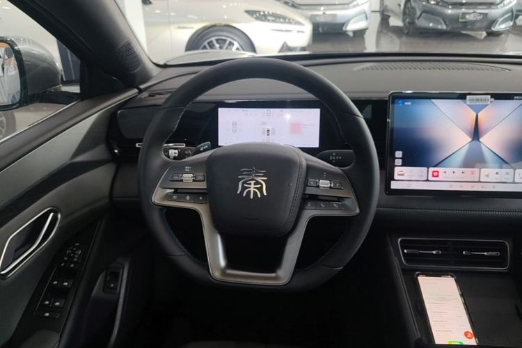 Used BYD Qin L 2025 EV 545KM Beyond Version Steering Wheel