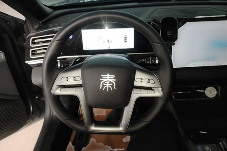 Used BYD Qin L 2025 DM-i Smart Drive 80KM Leading Model Steering Wheel