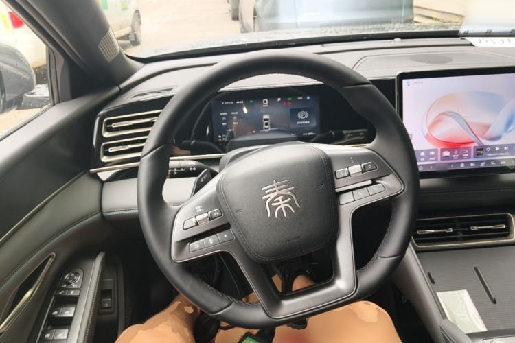 Used BYD Qin L 2025 DM-i Smart Drive 120KM Leading Model Steering Wheel