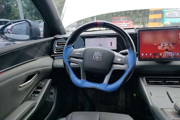 Used BYD Qin L 2025 DM-i Smart Drive 80KM Leading Model Steering Wheel