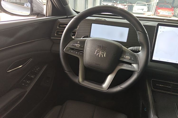 Used BYD Qin L 2025 DM-i Smart Drive 80KM Leading Model Steering Wheel